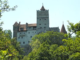 Le château de Bran qui est souvent, à tort, associé au comte Dracula Le château de Bran qui est souvent, à tort, associé au comte Dracula