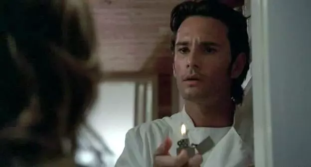 Exposé (épisode : 3x14) 3x14 NoSmoking