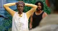 Enter 77 (episode: 3x11) Bea et Sayid