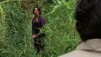 Namaste (episode: 5x09) 5x09-sayid-hostile-jin-dharma
