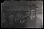 Photo de diplôme de Marcus jeune