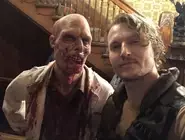 Chad Rook et le zombie qui se retourne
