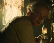 Ça apparaît sous la forme de Bob Gray à Beverly Marsh en 2016