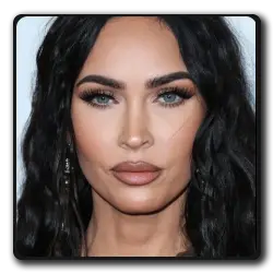 Bikini Stars Et Stripes Enfant Dansant Sous La Chute D'eau (bad-boys-saga)