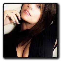 Kelly(bullets-bombs-and-babes)