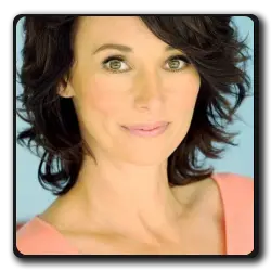 Toutes les infos sur Sarah Sarah(cliffhanger-collection)