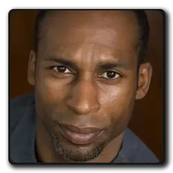 Toutes les infos sur Coach Jenkins Coach Jenkins(descendants-saga)