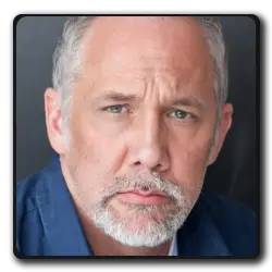 Capitaine Robert 'Doc' Carrera(films-non-classes)