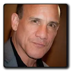 Commandant G. Halstead(films-non-classes)