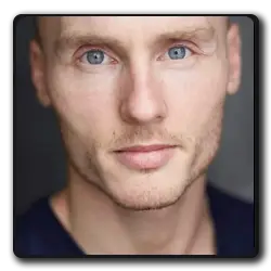 Toutes les infos sur Deuxième Homme D'équipage K. Moore Deuxième Homme D'équipage K. Moore(films-non-classes)