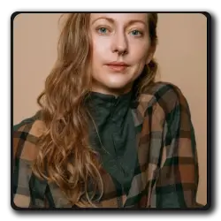 Toutes les infos sur Femme à Capuche Femme à Capuche(films-non-classes)