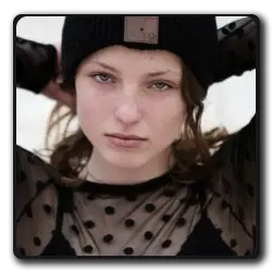 Toutes les infos sur Femme Militaire Daniela Femme Militaire Daniela(films-non-classes)