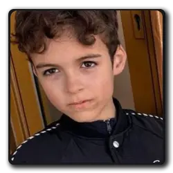 Toutes les infos sur James Hook (Jeune) James Hook (Jeune)(films-non-classes)