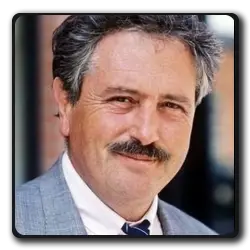 Toutes les infos sur L'ouvrier Faisant équipe Avec Pierre Déguisé L'ouvrier Faisant équipe Avec Pierre Déguisé(films-non-classes)