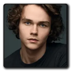Toutes les infos sur Le Jeune Sergei Kravinoff Le Jeune Sergei Kravinoff(films-non-classes)