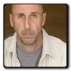 Reporter à Hollywood Station(films-non-classes)