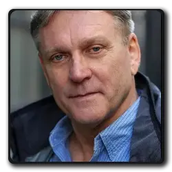 Toutes les infos sur Commandant De La Police Commandant De La Police(james-bond-saga)