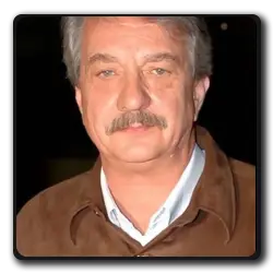 Toutes les infos sur Directeur Adjoint De L'hôtel (comme Umberto Elizondo) Directeur Adjoint De L'hôtel (comme Umberto Elizondo)(james-bond-saga)