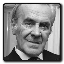 M's Driver Inconnu(james-bond-saga)