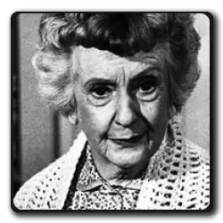 Mme MacGruder(les-oiseaux-saga)