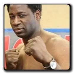 Toutes les infos sur Zombie à La Hache Zombie à La Hache(resident-evil-saga)