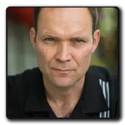 Toutes les infos sur Le Colonel Reynolds Le Colonel Reynolds(stargate-saga)