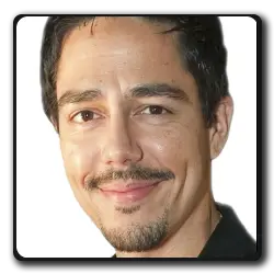 Toutes les infos sur Ramon Rodriguez Ramon Rodriguez(vous-avez-un-message-saga)