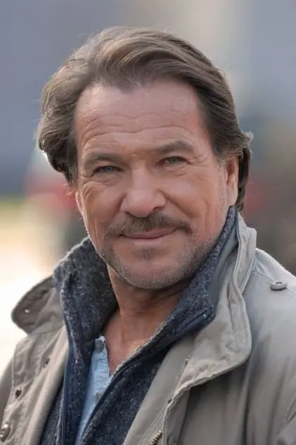Photo de George, Götz