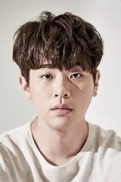 Photo de Jeong-min, Park Photo de Jeong-min, Park