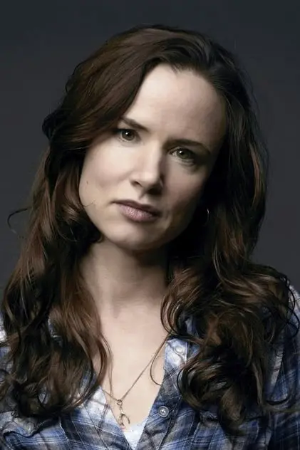 Photo de Lewis, Juliette