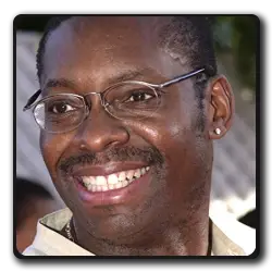 Toutes les infos sur Sergent James Adabo Sergent James Adabo(21-jump-street_1987)
