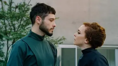 Consulter les informations sur l'épisode Chapitre 08 : Ondes