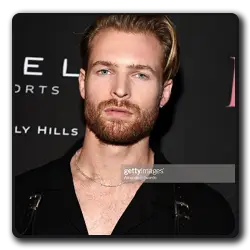 Toutes les infos sur Garrett Garrett(9-1-1-lone-star_2020)