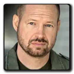 Toutes les infos sur Jeune Stuart Jeune Stuart(9-1-1-lone-star_2020)