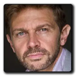 Toutes les infos sur Angus Nielsen Angus Nielsen(astrid-et-raphaelle_2019)