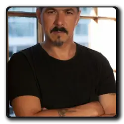 Thomas Morning Sun / Coyote(aux-frontieres-de-l-etrange_1999)