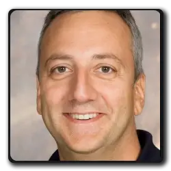 Moi (comme Mike Massimino)(away_2020)