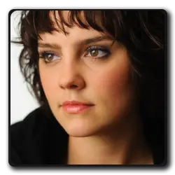Toutes les infos sur Lauren Drake Lauren Drake(being-human-la-confrerie-de-l-etrange_2008)