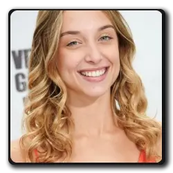 Ane Falcón(billionaires-bunker_2025)