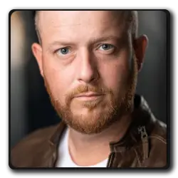 Kenneth McCardle(black-mirror_2011)