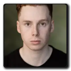 Simon Challis(black-mirror_2011)
