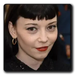 Théta(black-mirror_2011)