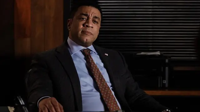 Consulter les informations sur l'épisode Gordon Kemp