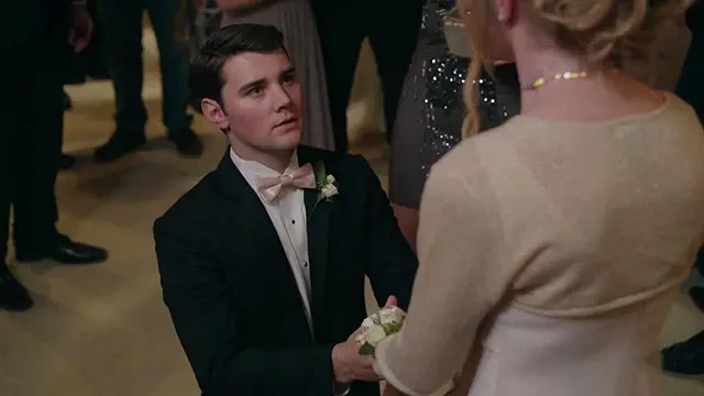 Consulter les informations sur l'épisode After-Prom