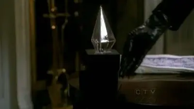 Consulter les informations sur l'épisode Tomber le masque