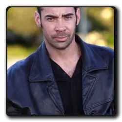 Toutes les infos sur Homme En Fauteuil Roulant Homme En Fauteuil Roulant(desperate-housewives_2004)