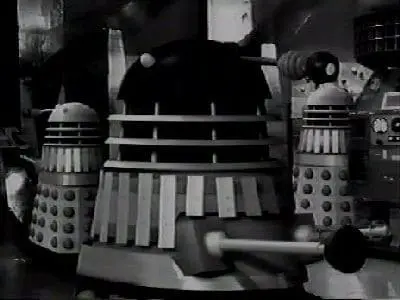 Couverture de l'album Le plan principal des Daleks - Partie 04 (les traîtres) Couverture de l'album Le plan principal des Daleks - Partie 04 (les traîtres)