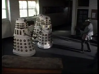 Consulter les informations sur l'épisode Souvenir des Daleks - Partie 3