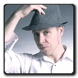 Toutes les infos sur Colonie Sarff Colonie Sarff(doctor-who_2005)