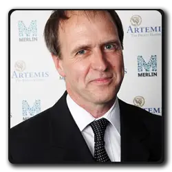 Toutes les infos sur Joseph Molesley Joseph Molesley(downton-abbey_2010)